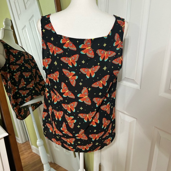 ModCloth Butterfly Print Top - Picture 8 of 9